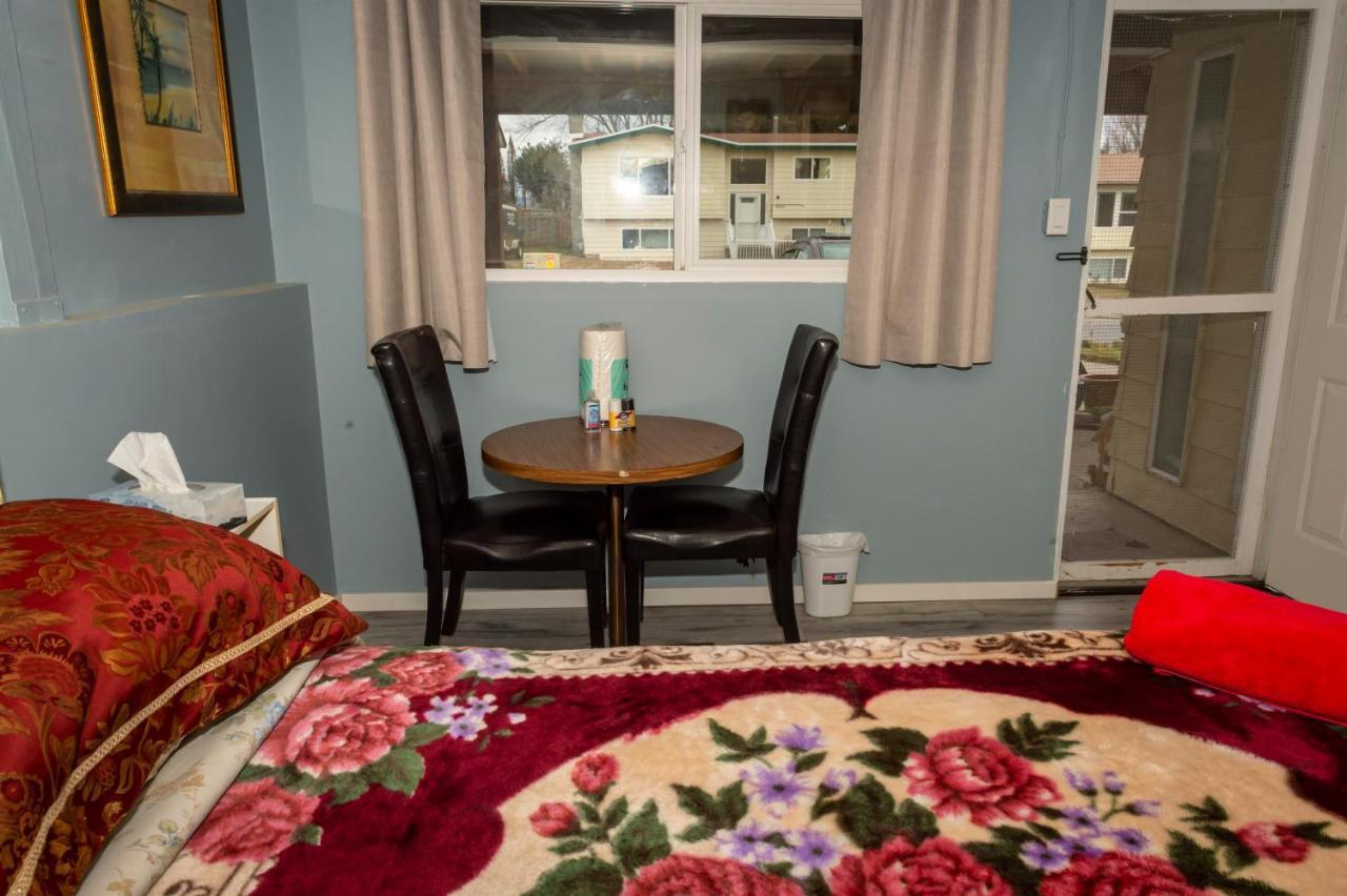 Guest Suite - Private Retreat - J-1 Abbotsford Buitenkant foto