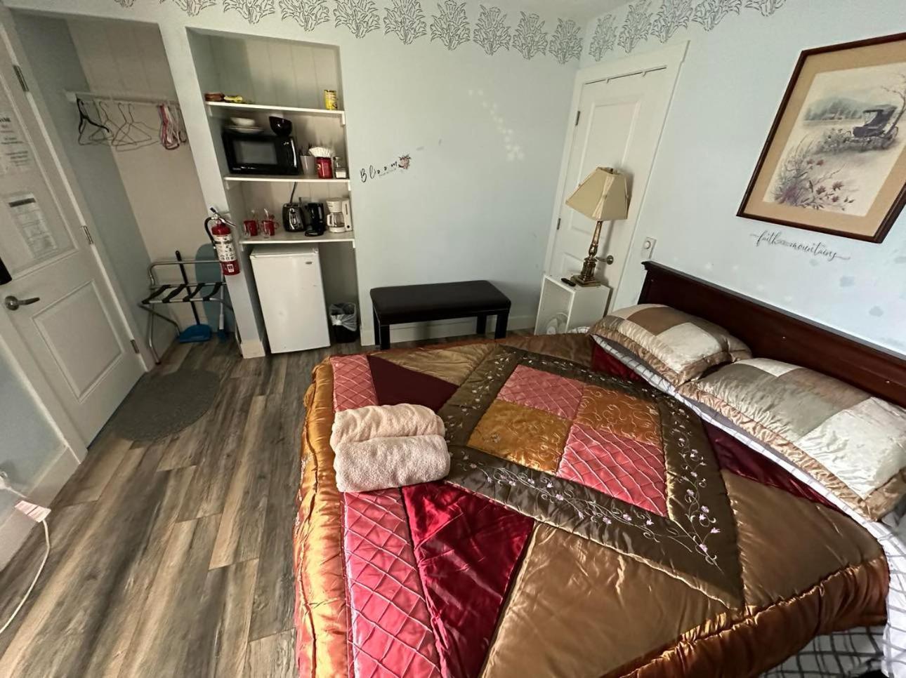 Guest Suite - Private Retreat - J-1 Abbotsford Buitenkant foto